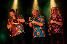Seriously-Collins-Horn-Section-Hawaiian-Dramatic-3840x2560